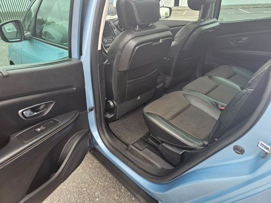 2017 Renault Grand Scenic