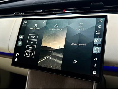 2025 Land Rover Range Rover