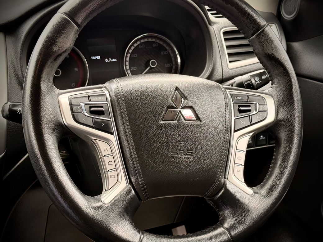 2021 Mitsubishi L200