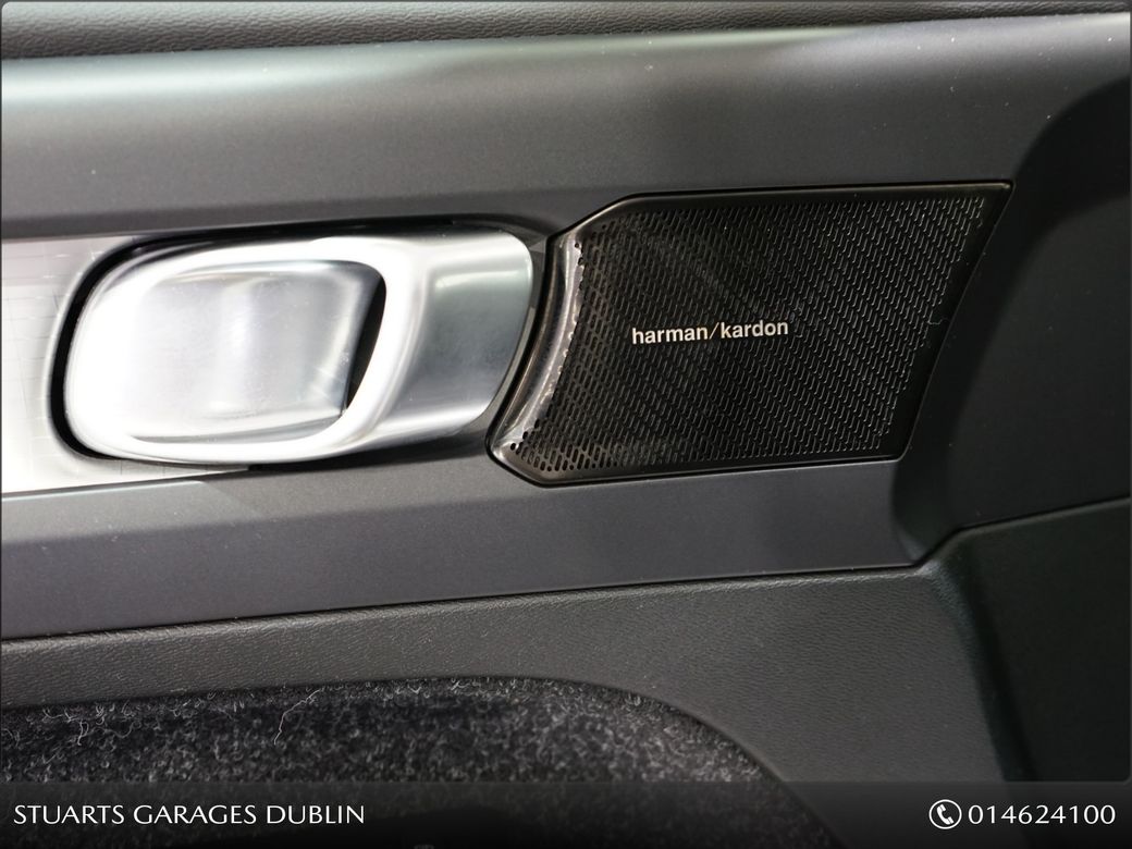 2021 Volvo XC40
