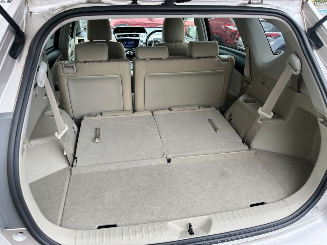 2018 Toyota Prius Alpha