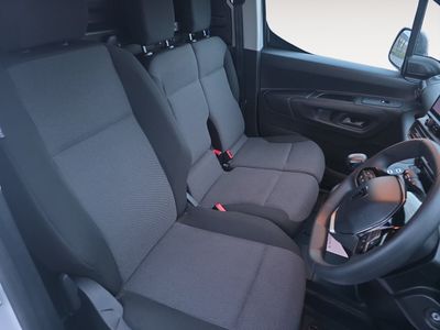 2024 Peugeot Partner