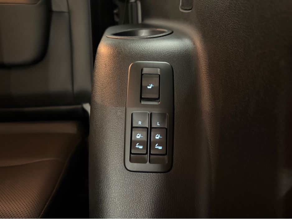 2022 Toyota Landcruiser