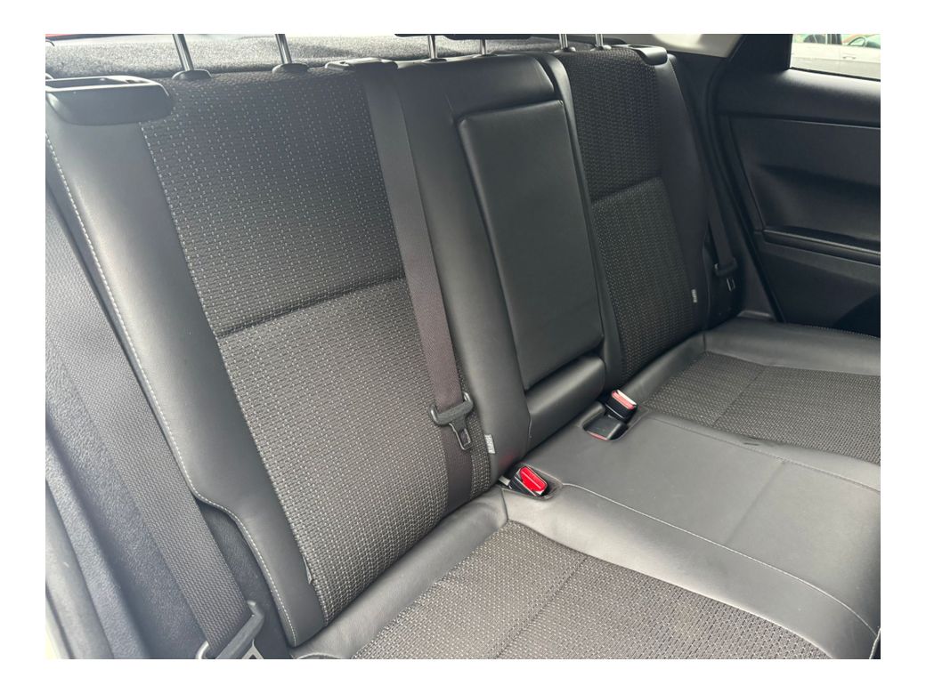 2017 Toyota Auris