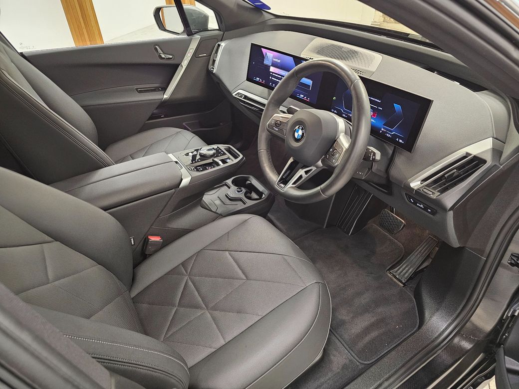 2025 BMW iX