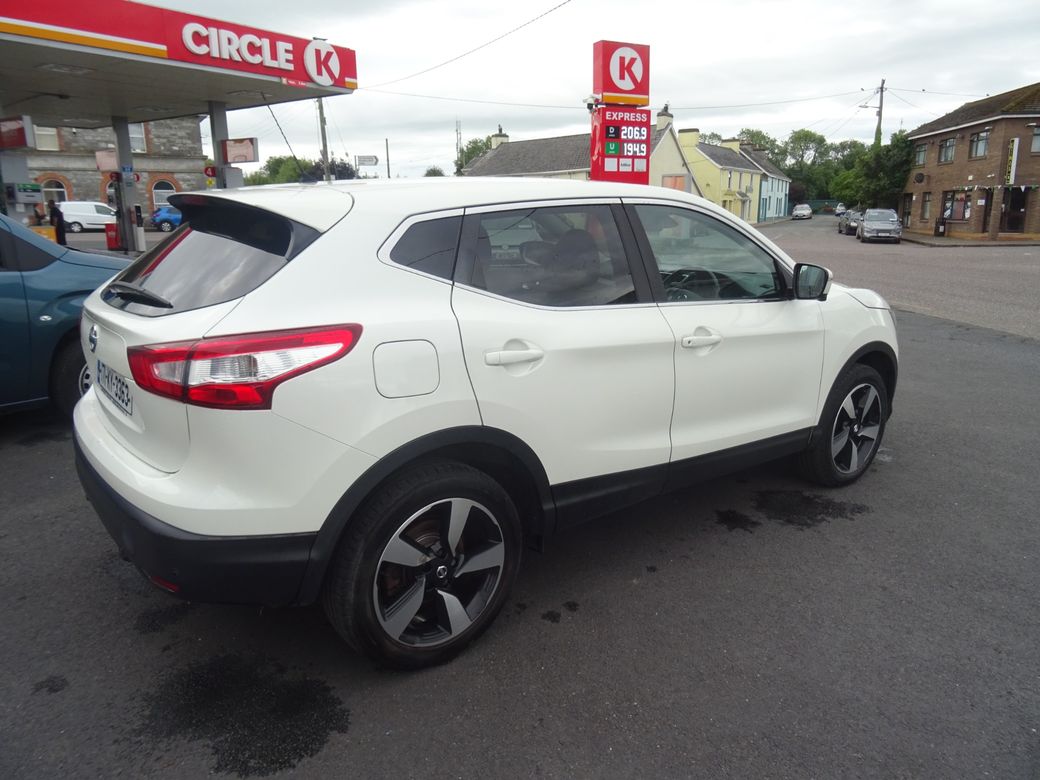 2017 Nissan Qashqai