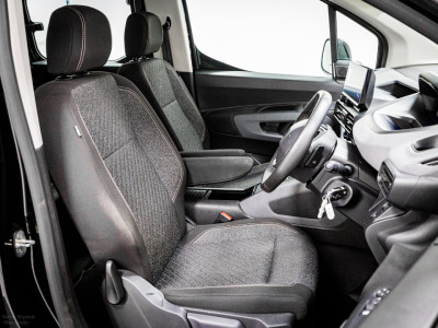 2025 Peugeot Rifter