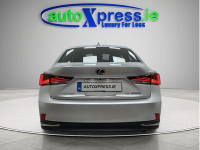 2019 Lexus IS 300h