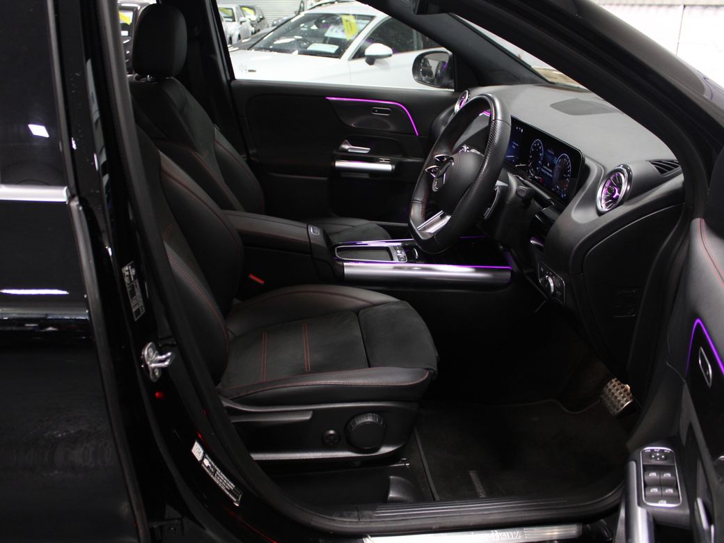 2025 Mercedes-Benz GLA Class