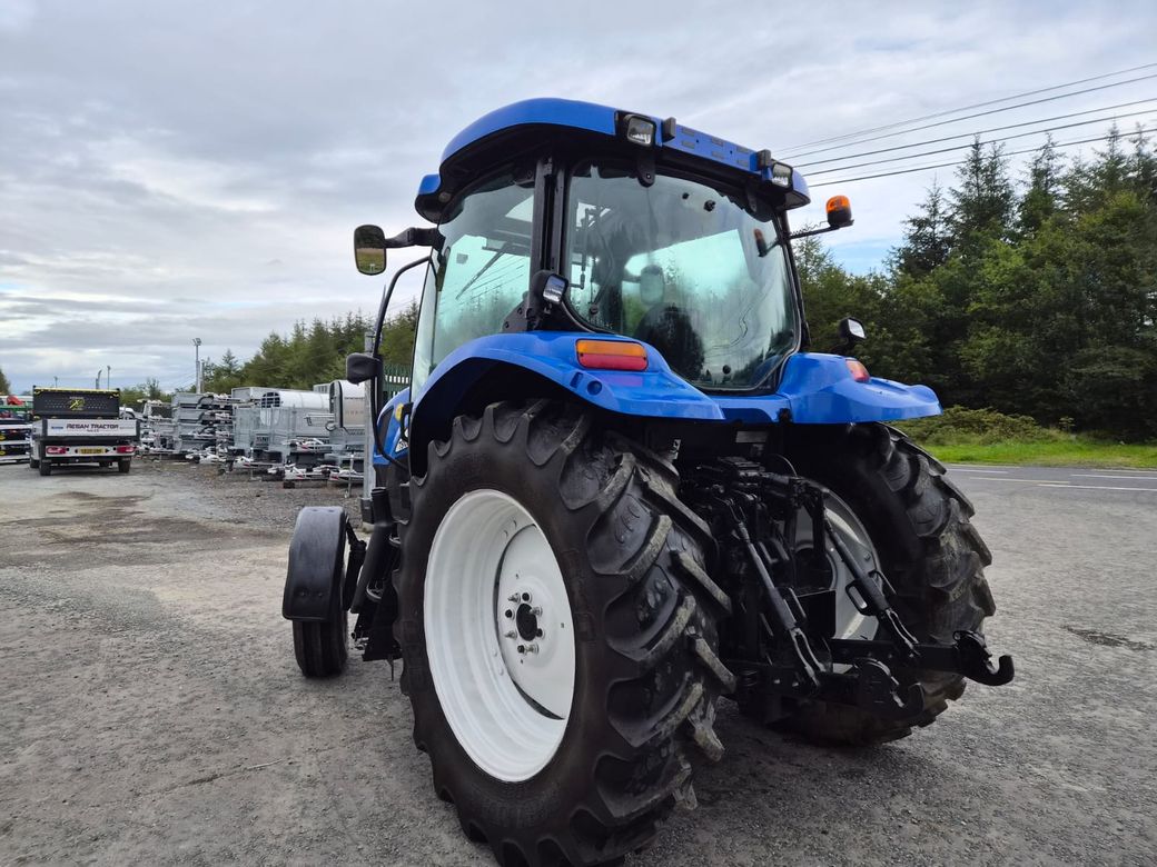 2004 New Holland TS100A