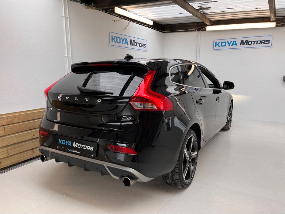 2016 Volvo V40