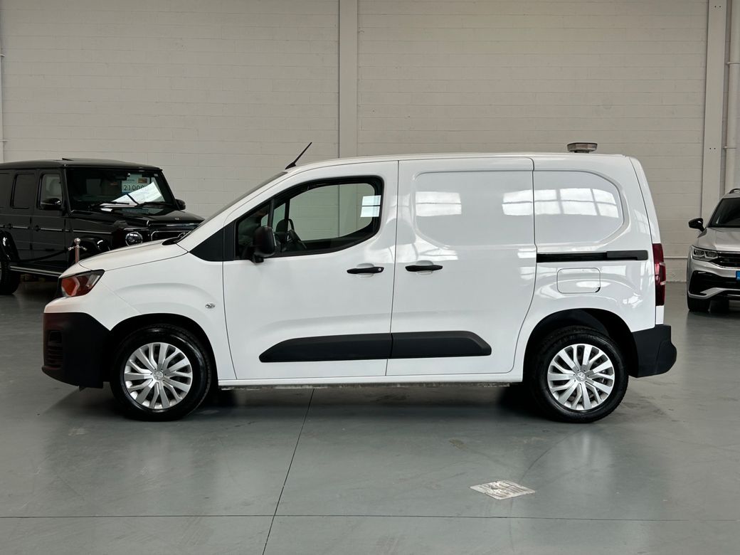 2021 Peugeot Partner