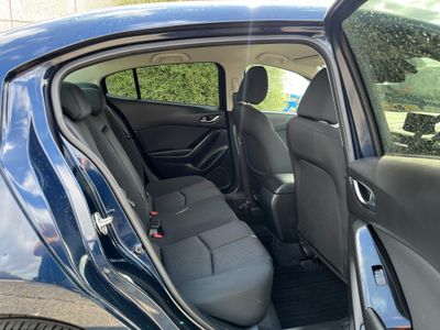 2019 Mazda Axela