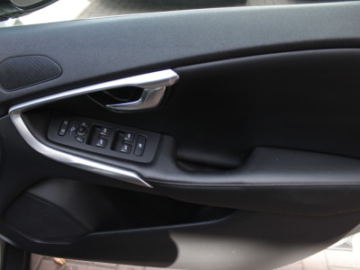 2015 Volvo V40