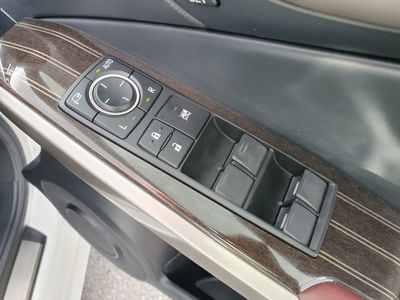 2018 Lexus IS 300h