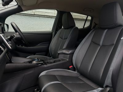 2024 Nissan Leaf