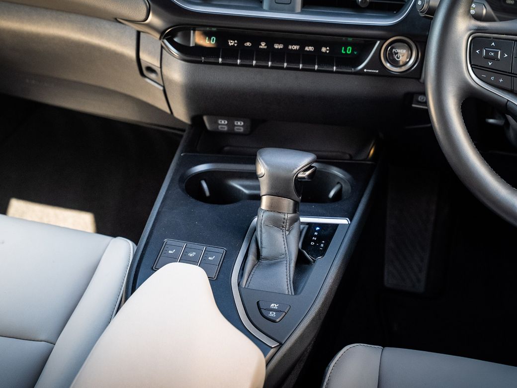 2023 Lexus UX 250H