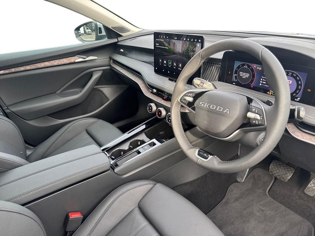 2027 Skoda Superb