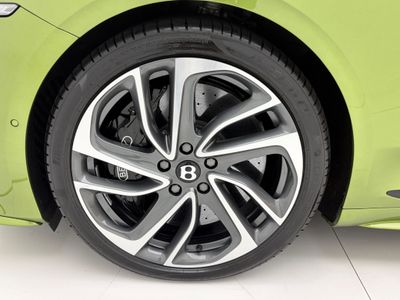 2025 Bentley Continental