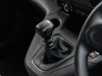 2023 Peugeot Partner