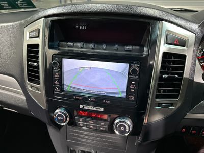 2017 Mitsubishi Pajero