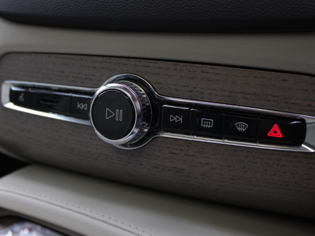 2021 Volvo XC90