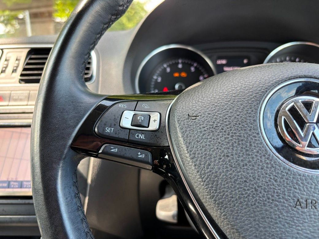 2017 Volkswagen Polo