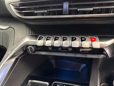 2024 Peugeot 5008