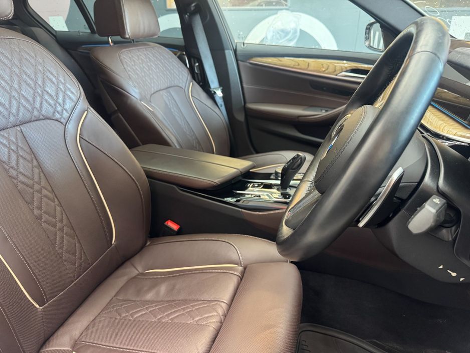 2021 BMW 5 Series