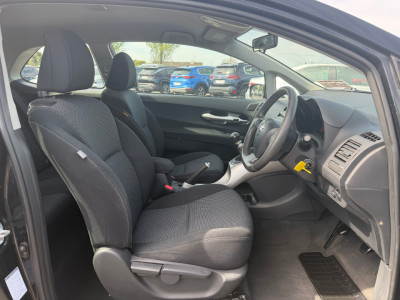 2012 Toyota Auris