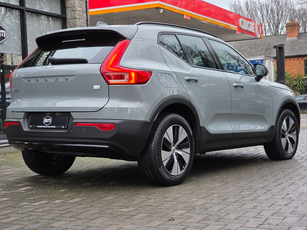 2023 Volvo XC40