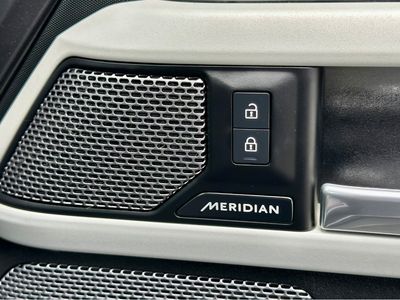 2024 Land Rover Defender