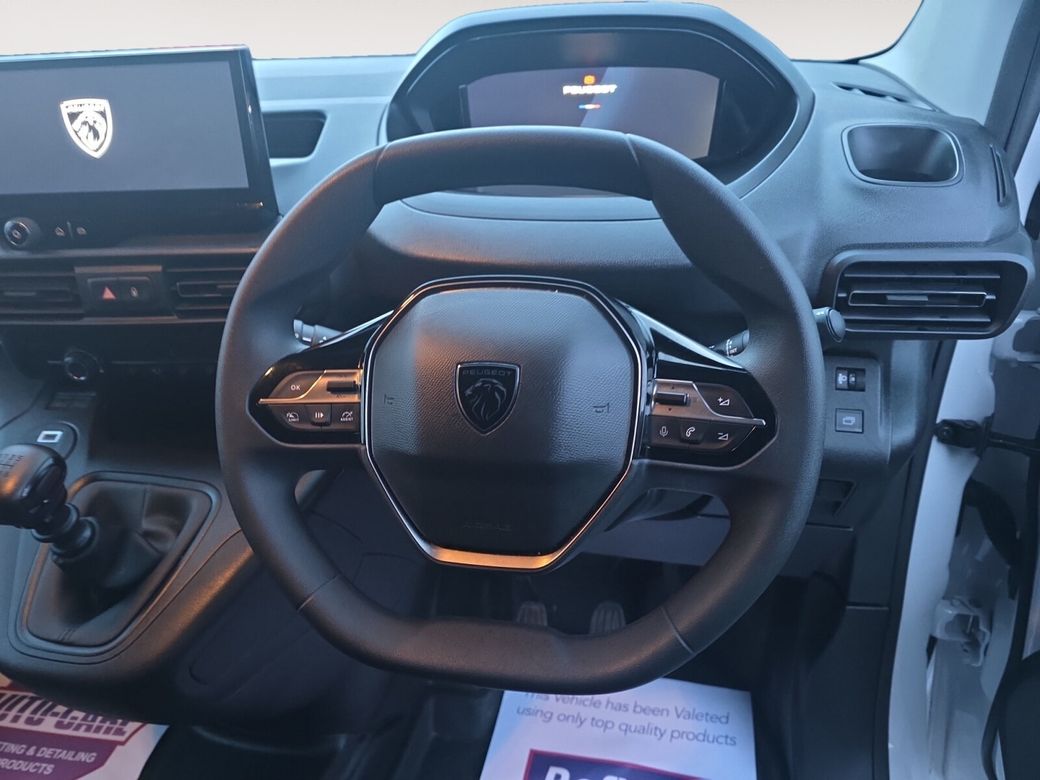 2024 Peugeot Partner
