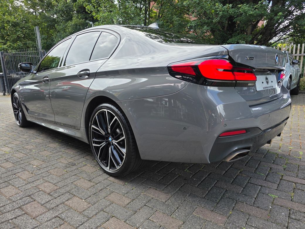 2021 BMW 5 Series