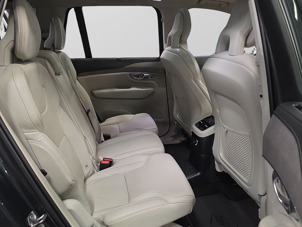 2020 Volvo XC90