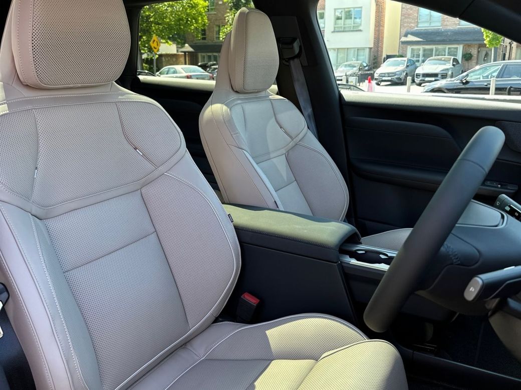 2026 Volvo EX60