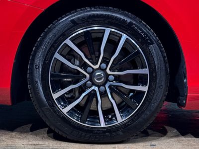 2018 Volvo V40
