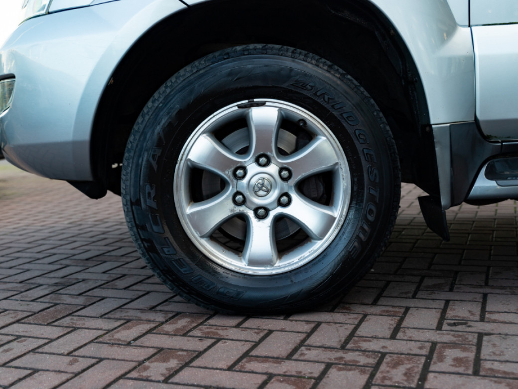 2004 Toyota Landcruiser