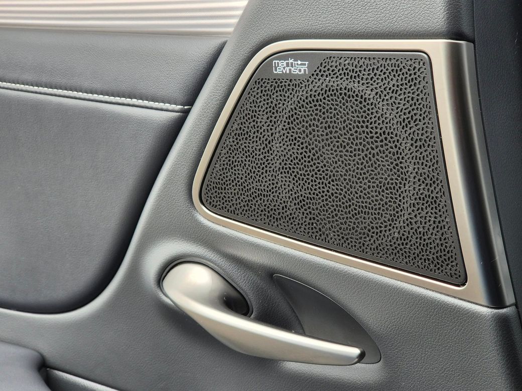 2023 Lexus ES 300h