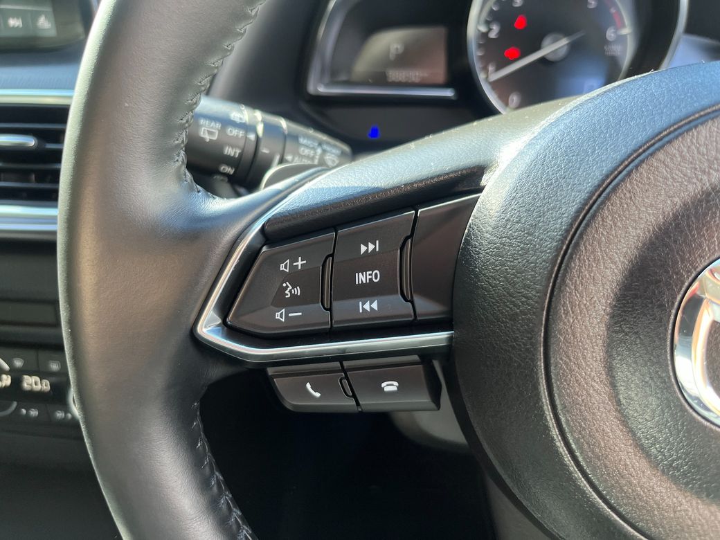 2019 Mazda Axela