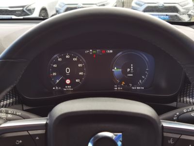 2022 Volvo XC40