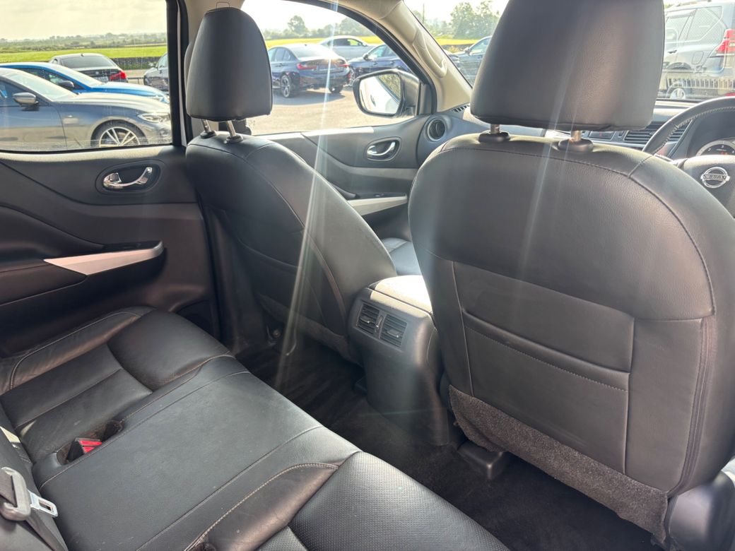 2020 Nissan Navara