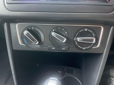 2015 Volkswagen Polo