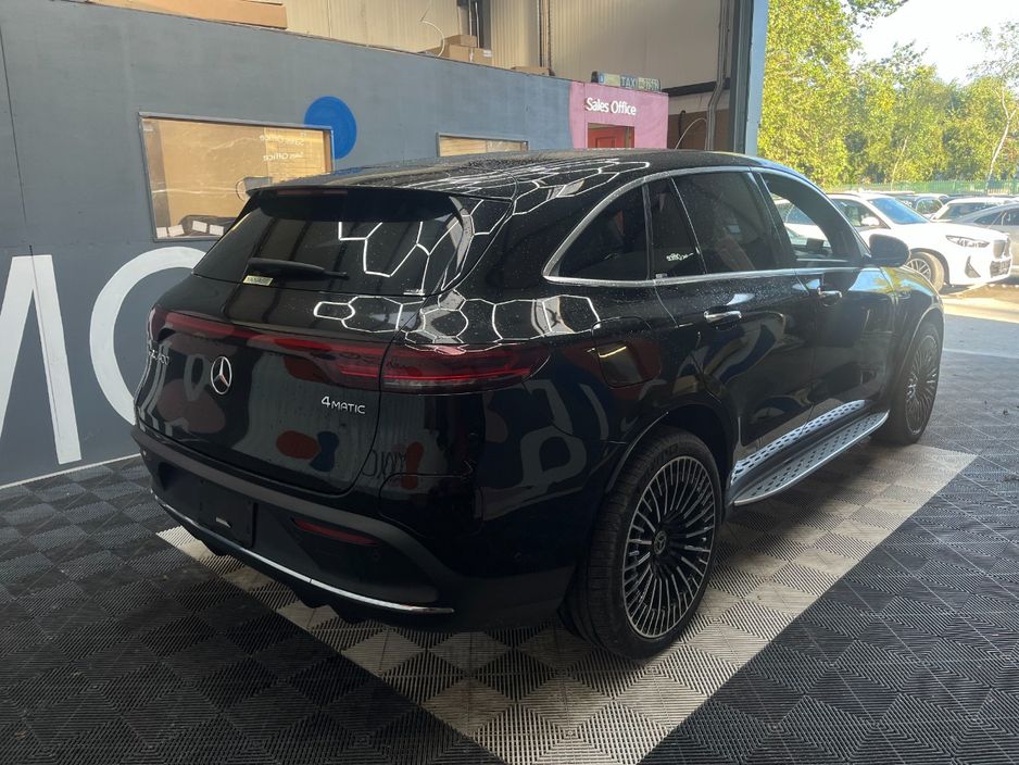 2022 Mercedes-Benz EQC
