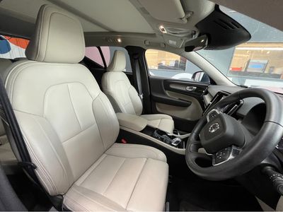 2021 Volvo XC40