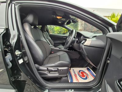 2023 Toyota C-HR