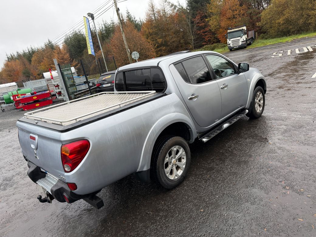2014 Mitsubishi L200