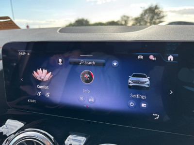 2025 Mercedes-Benz EQA