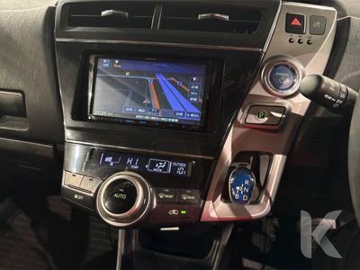 2019 Toyota Prius Alpha