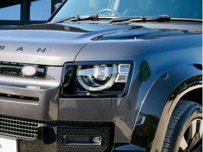 2024 Land Rover Defender 110